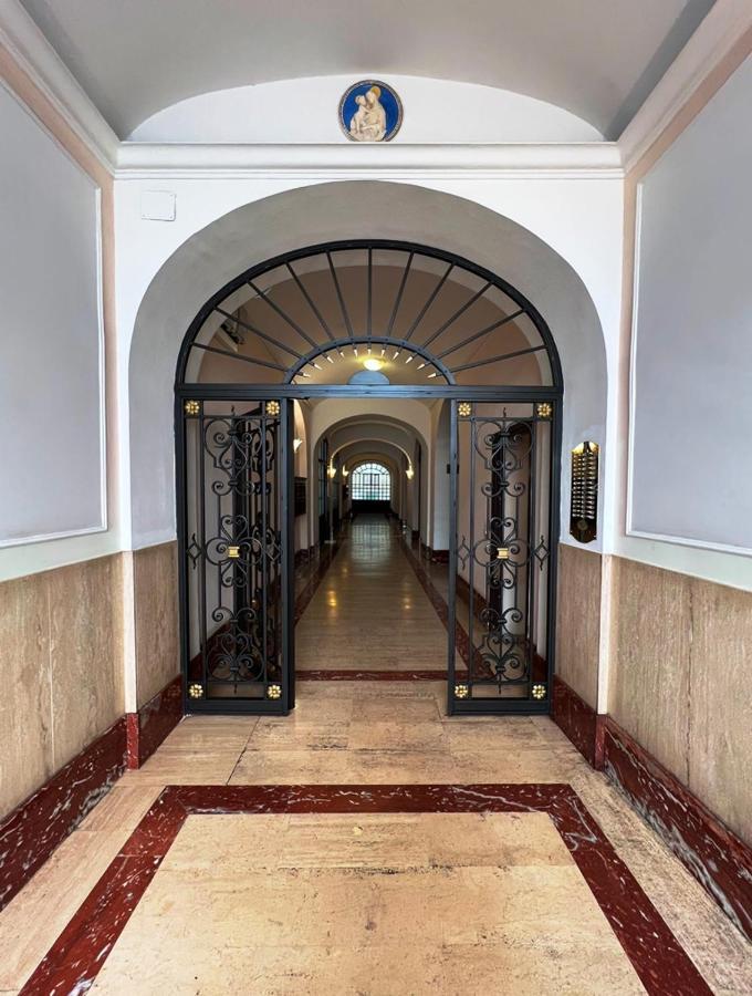 Dolce Vita Guest House Roma Exterior foto